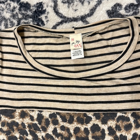 Block tee - Picture 2 of 3